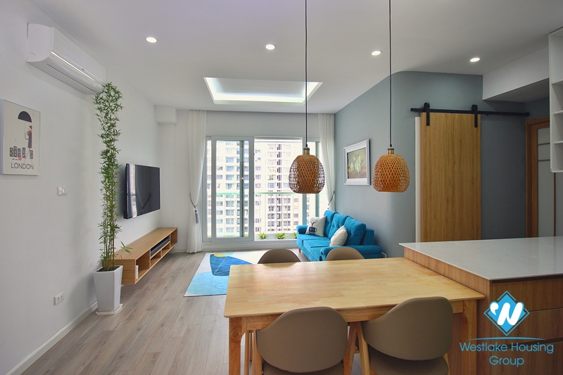 Stunning one bedroom apartment for rent on Lac Long Quan 